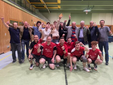 Eilmeldung: Unsere 1. Mannschaft gewinnt 9:5 gegen Wiesloch-Baiertal und steigt sensationell direkt auf in die Bezirksliga